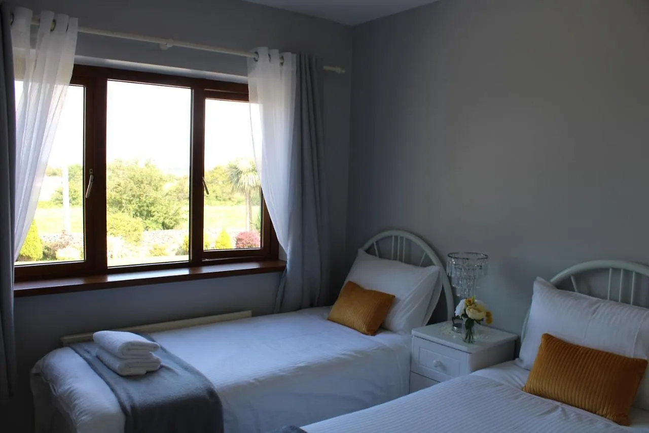 *** Bed & Breakfast Farmstead Lodge B&B Beaufort Irlanda